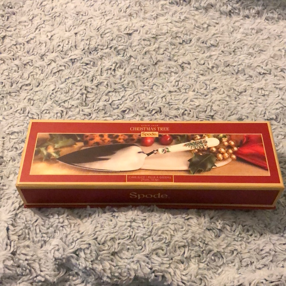New in box Spode Christmas Tree Server.  Make an offer